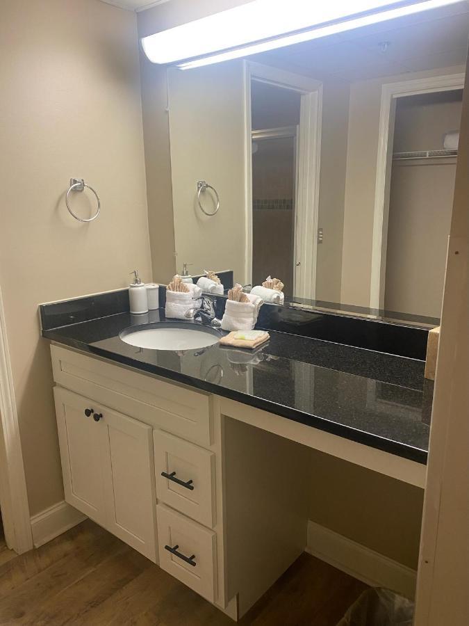 River Place Condos #304 2Bd ピジョンフォージ エクステリア 写真